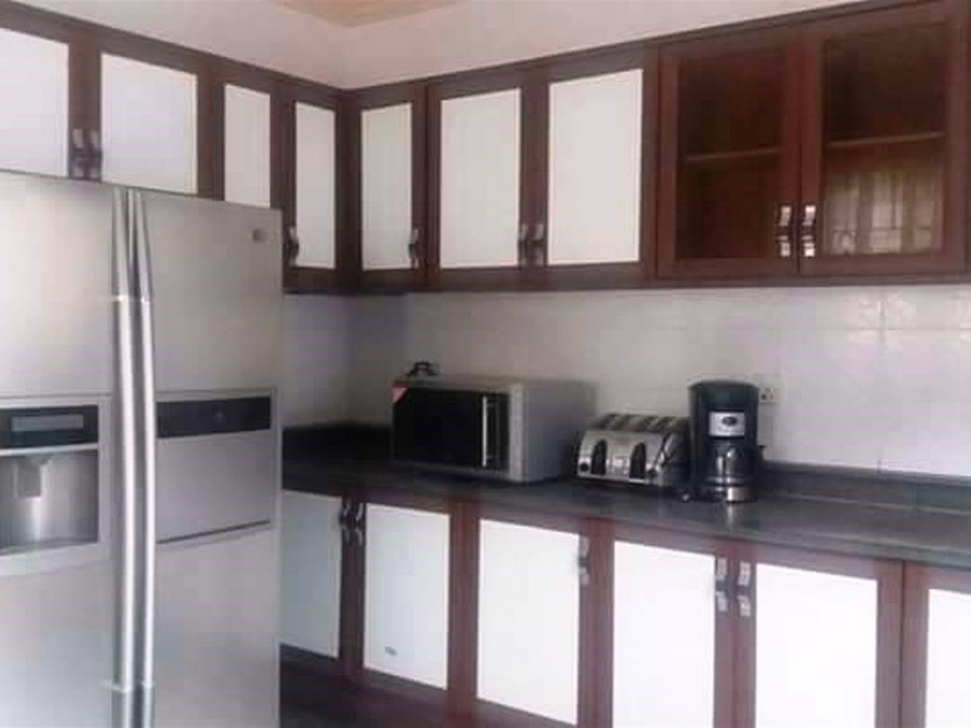 Mansion for rent in Konge Kampala