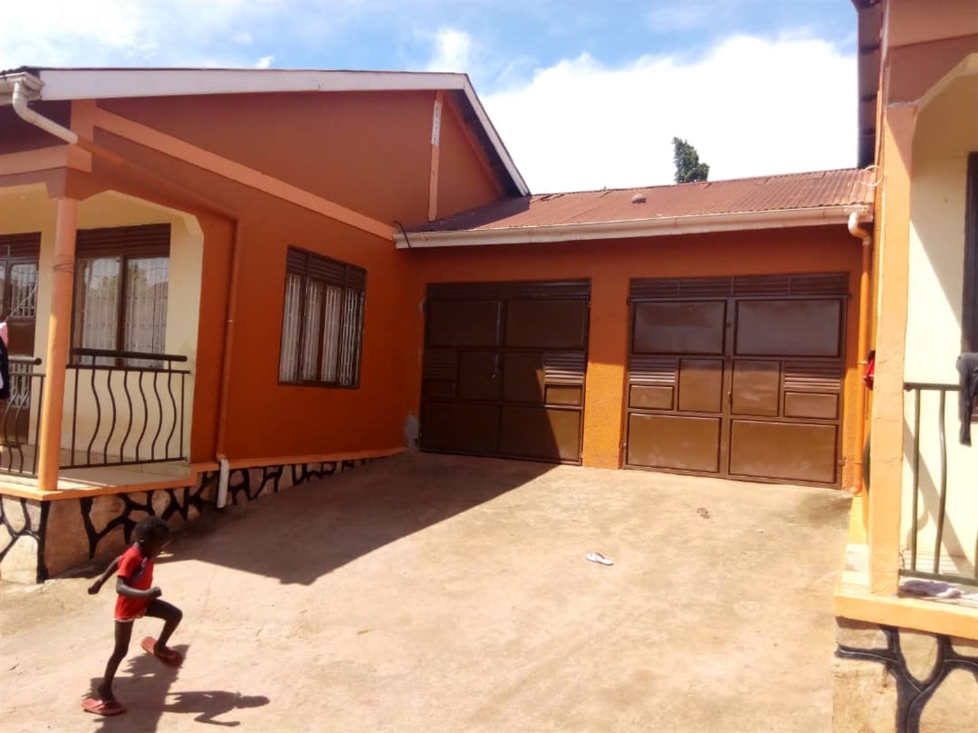 Semi Detached for sale in Seguku Wakiso