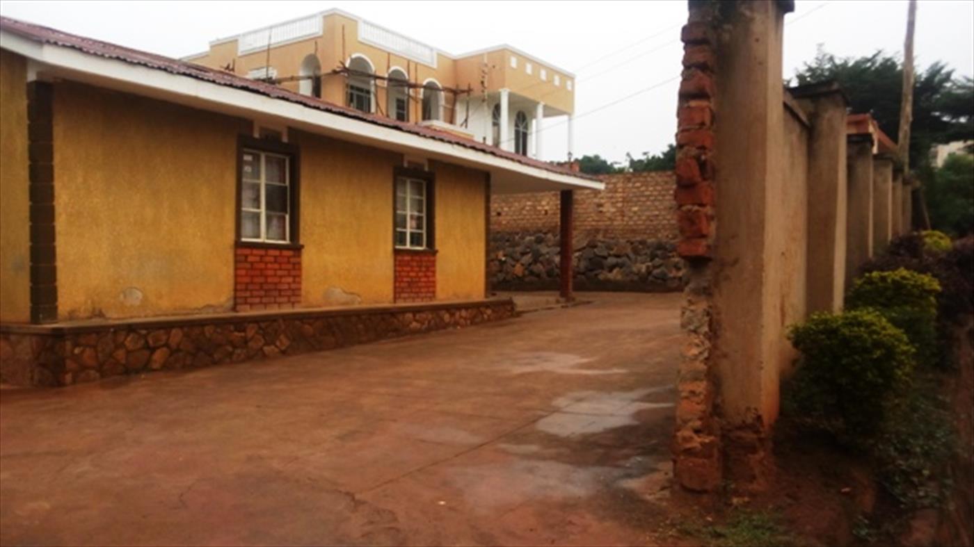 Bungalow for sale in Munyonyo Kampala