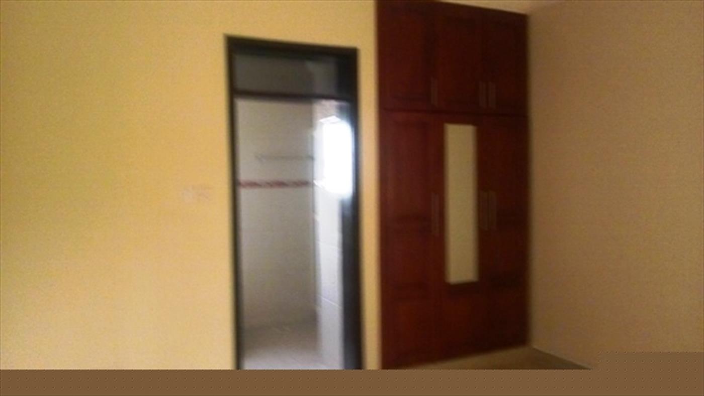 Mansion for rent in Munyonyo Kampala