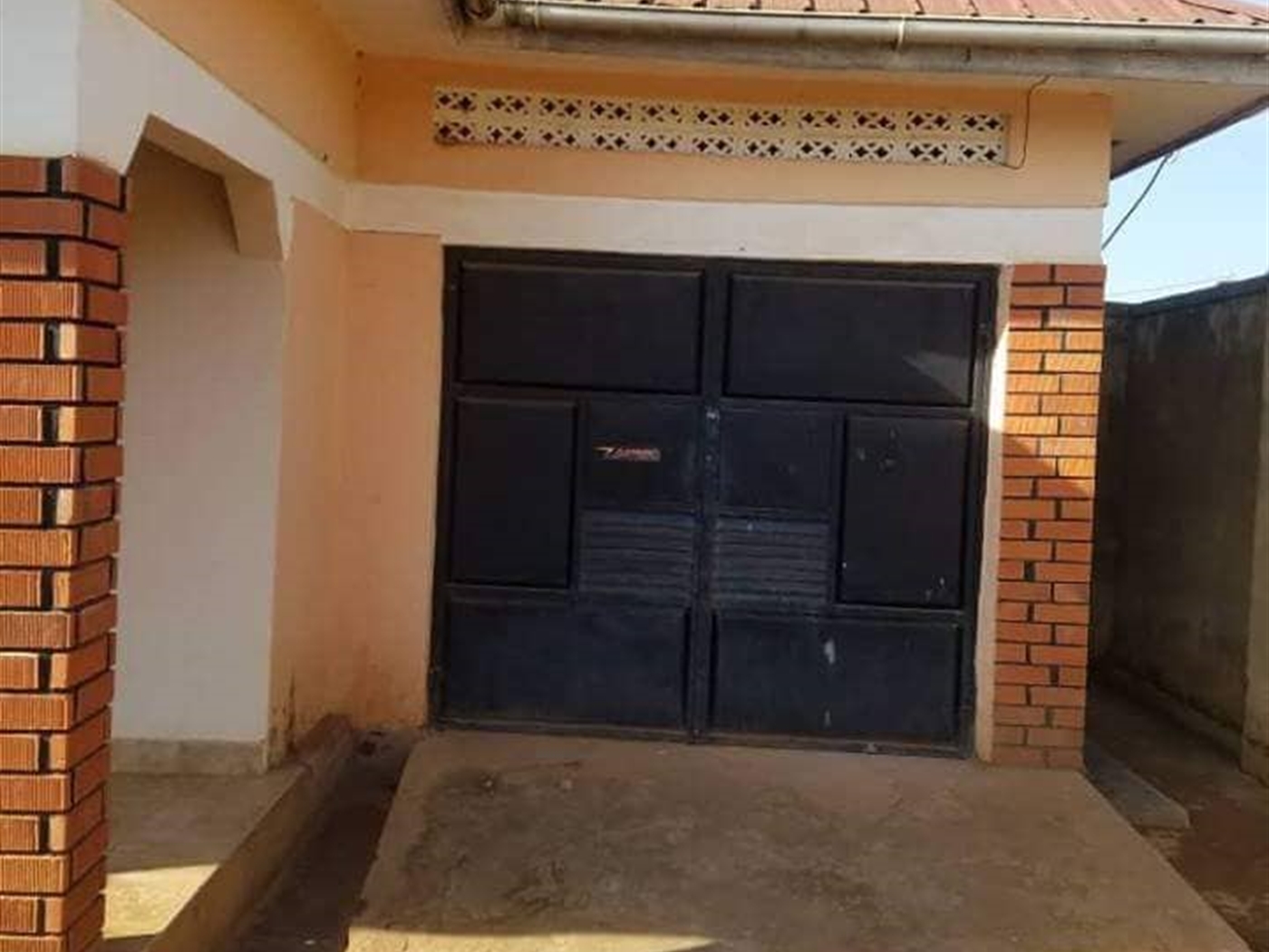 Bungalow for sale in Mbalwa Wakiso