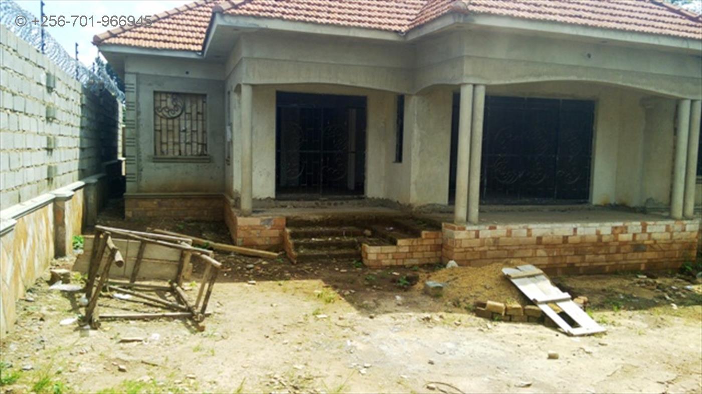 Bungalow for sale in Kira Mukono