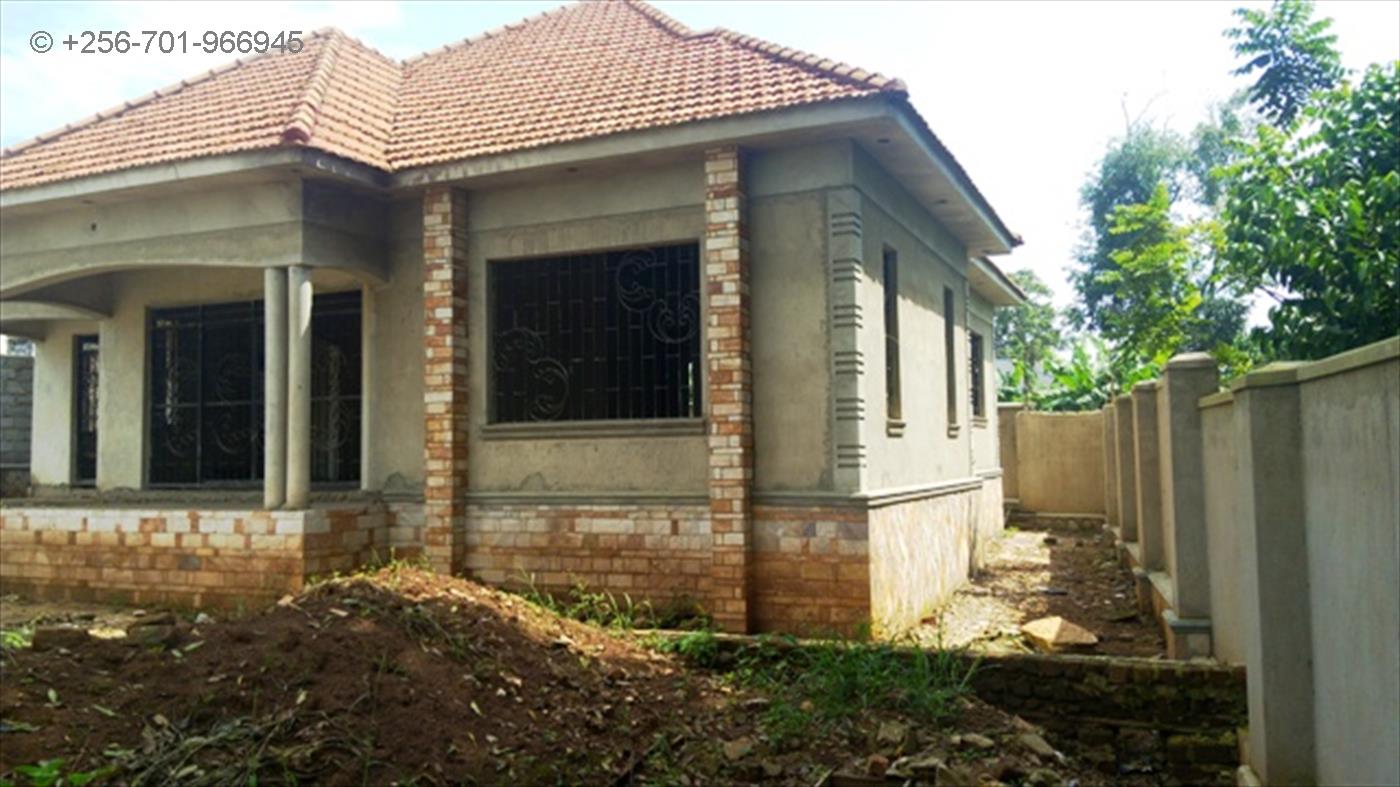 Bungalow for sale in Kira Mukono