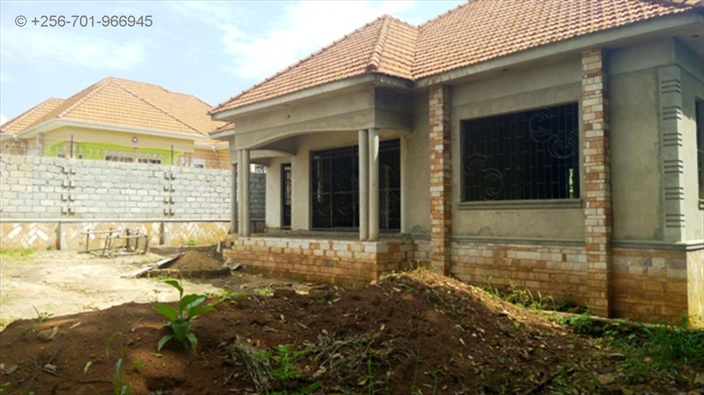 Bungalow for sale in Kira Mukono