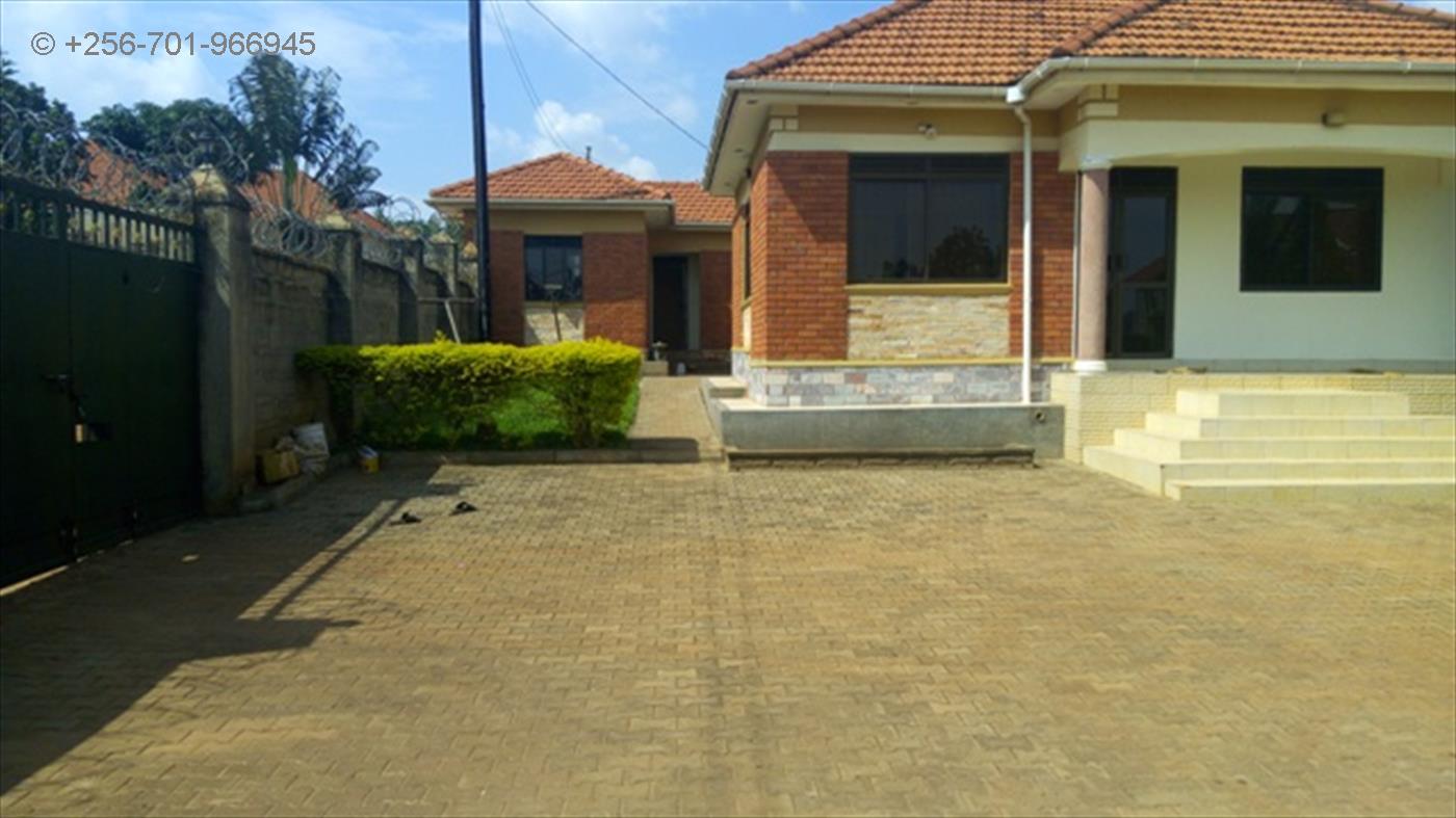 Bungalow for sale in Kyanja Wakiso