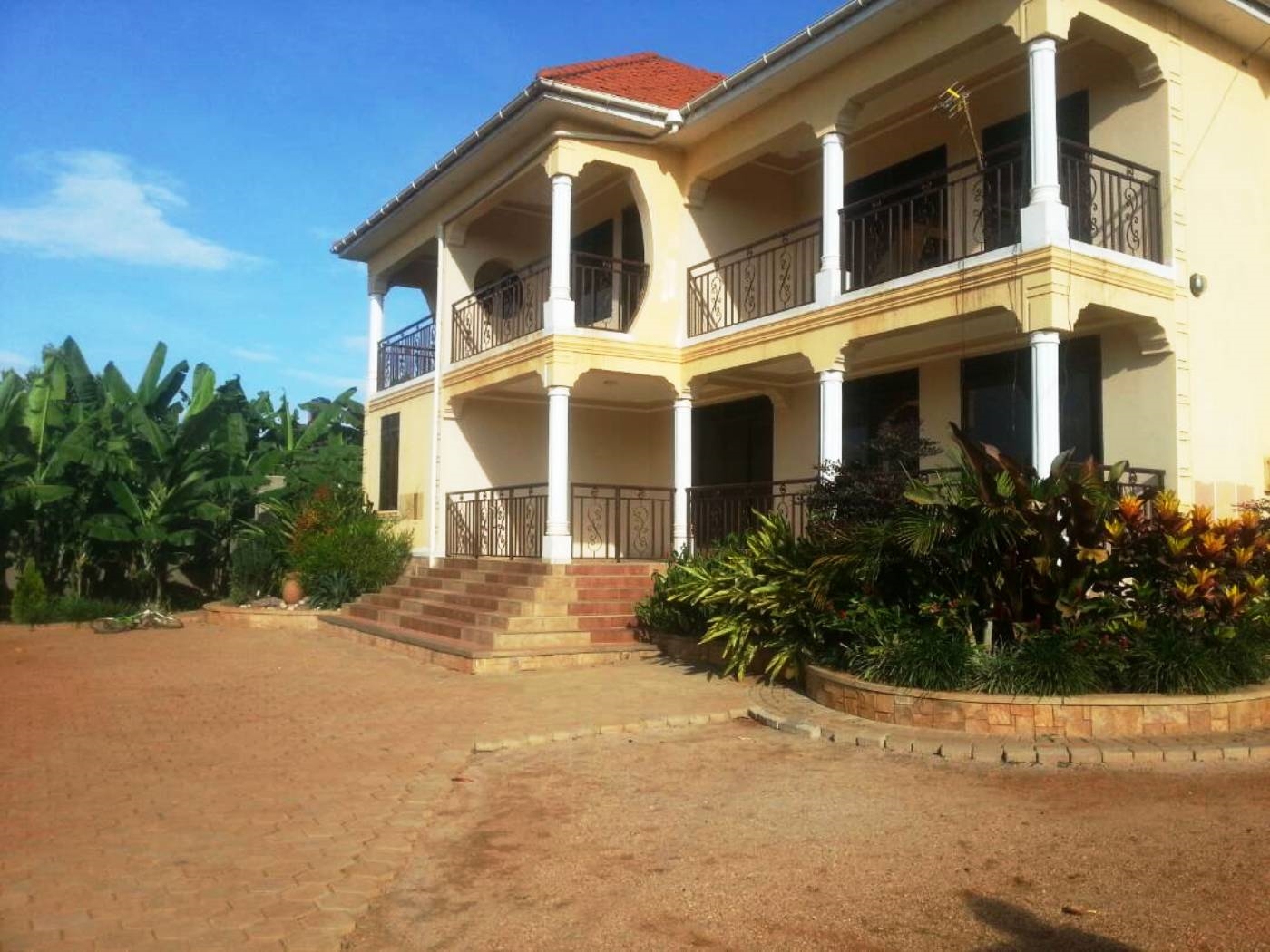 Mansion for sale in Akright Wakiso