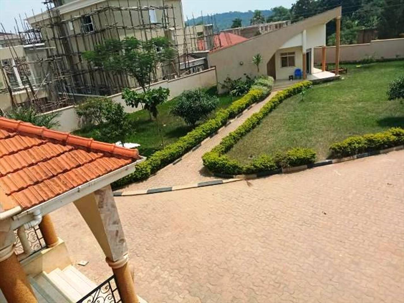 Mansion for sale in Munyonyo Kampala