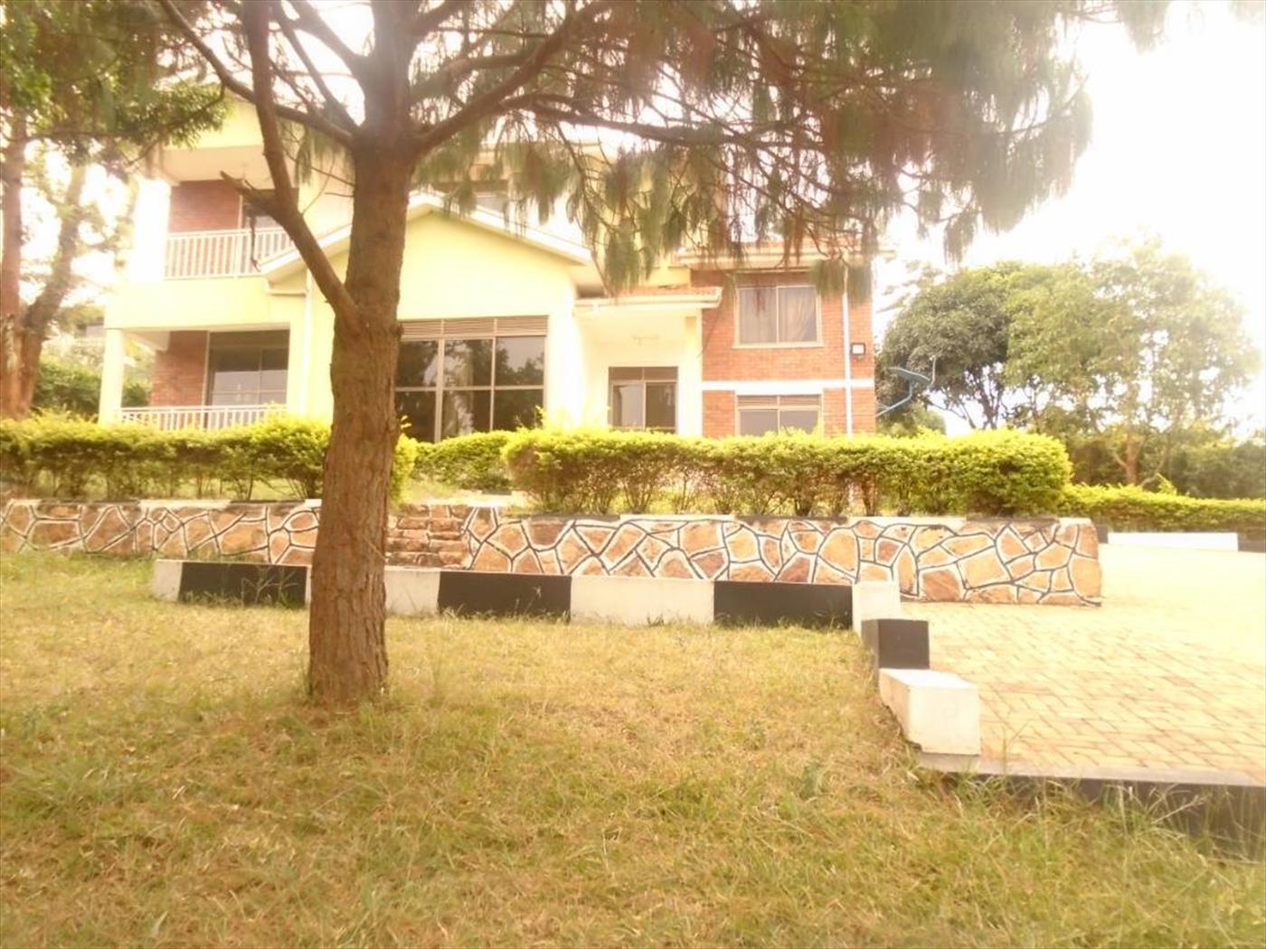 Mansion for sale in Kitende Wakiso