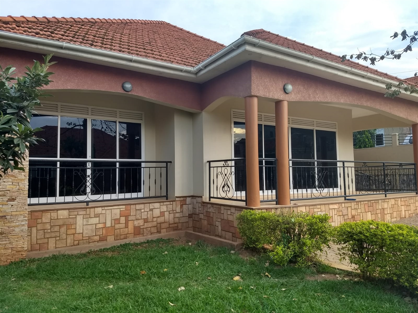 Bungalow for rent in Naguru Kampala