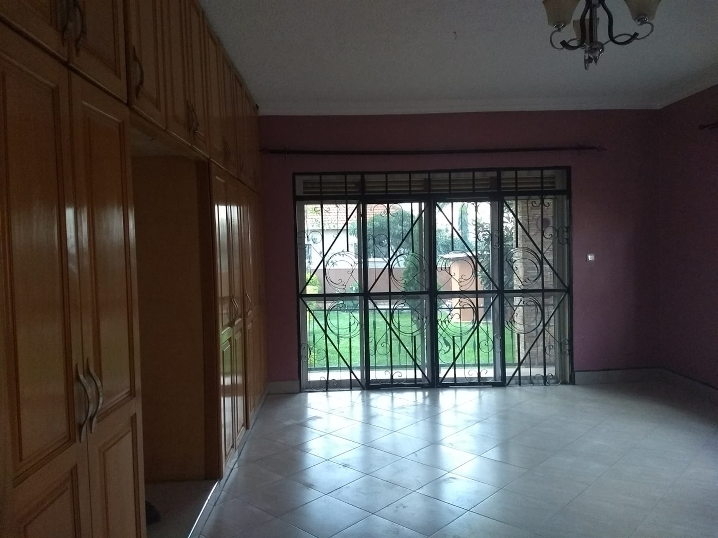 Bungalow for rent in Naguru Kampala