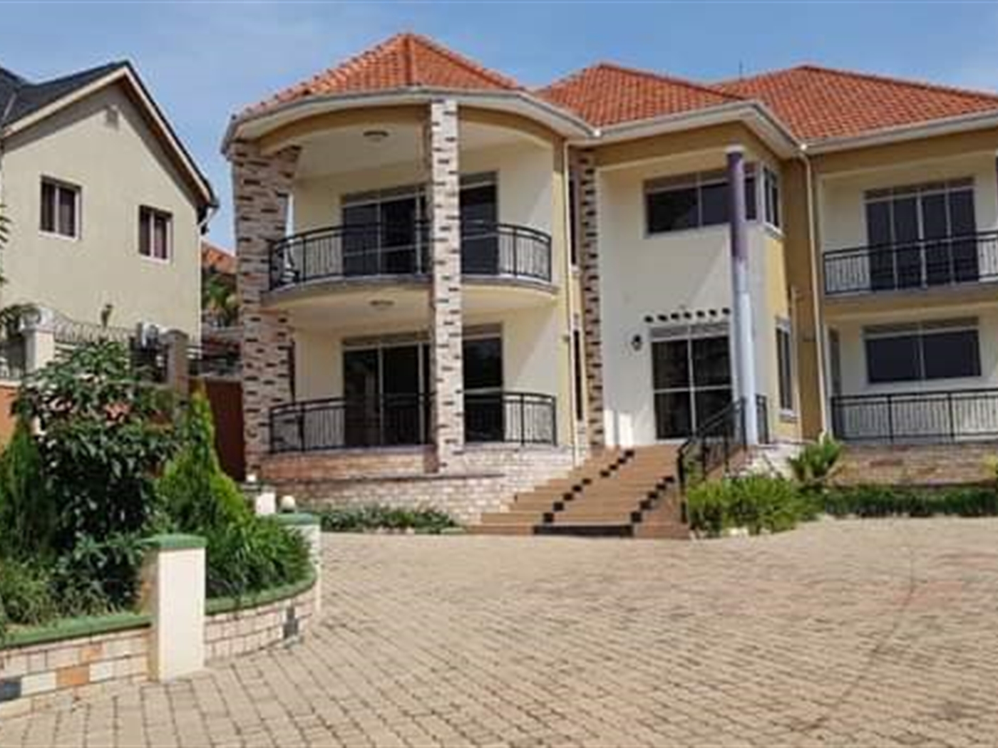 Mansion for sale in Luzira Kampala