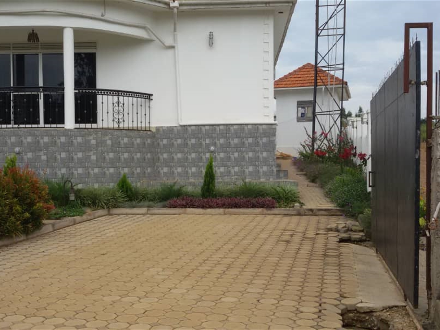 Cottage for sale in Akright Wakiso