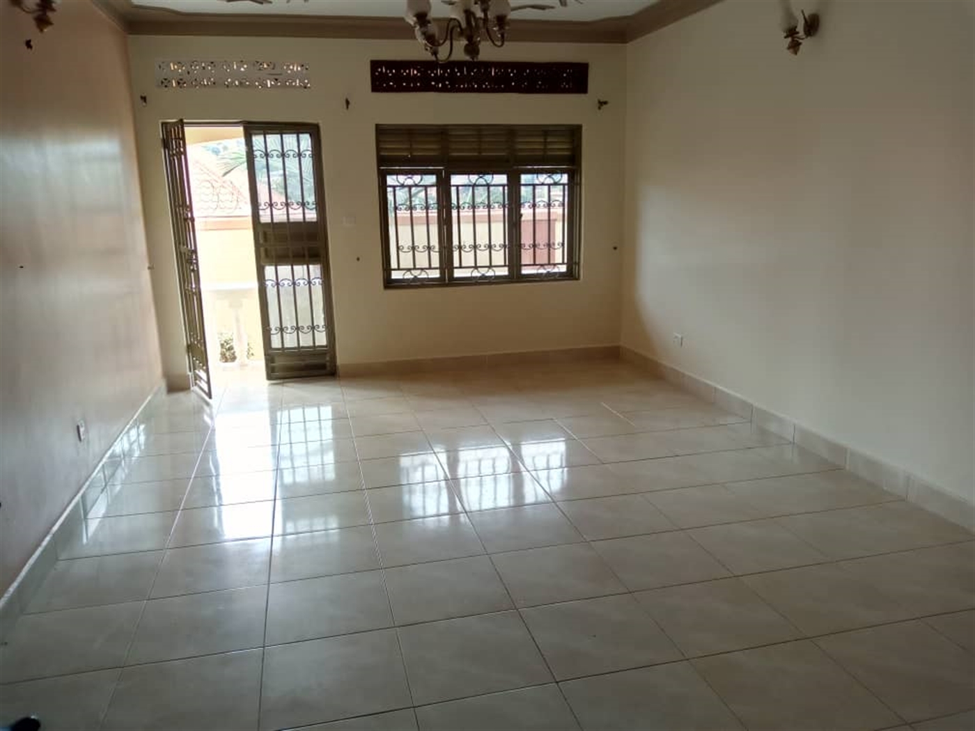 Bungalow for sale in Zana Wakiso