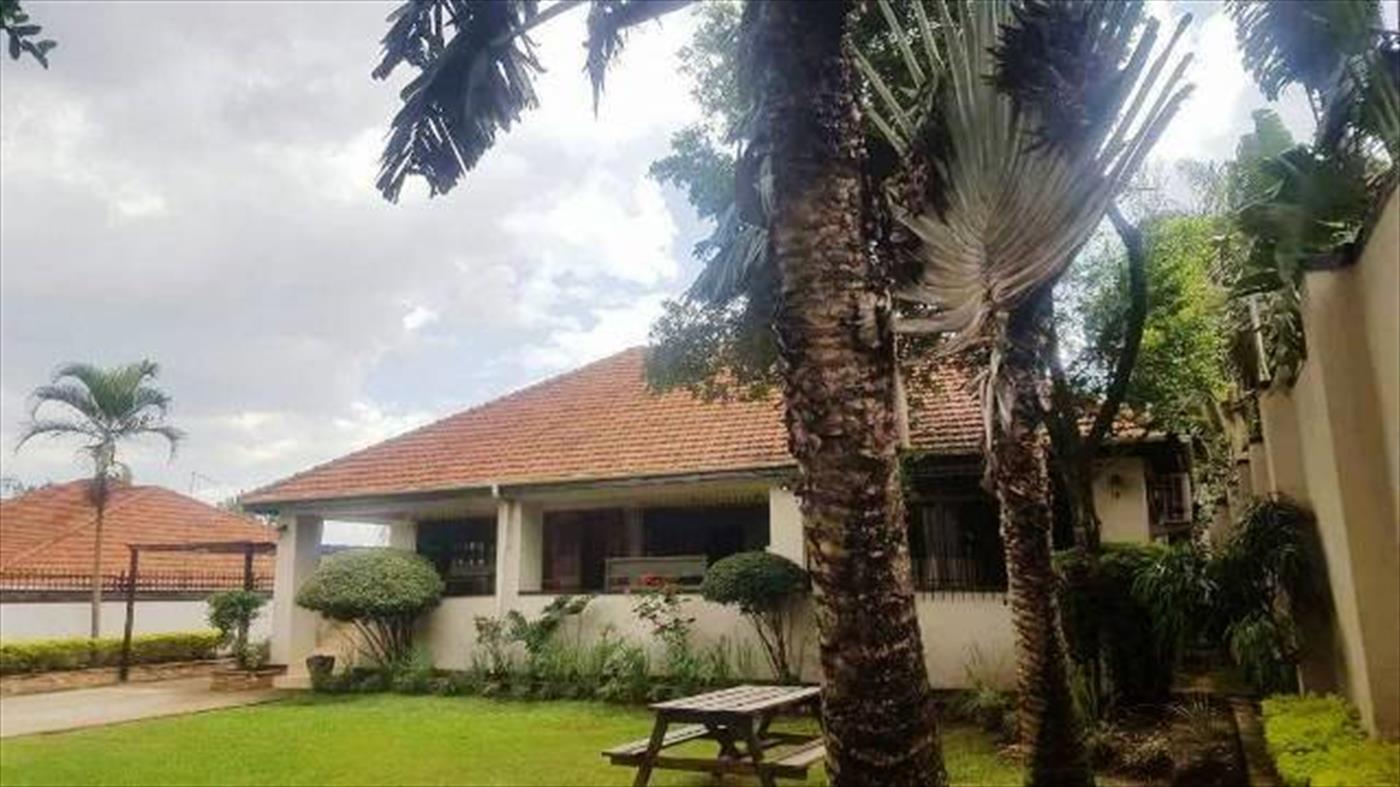 Mansion for rent in Naguru Wakiso