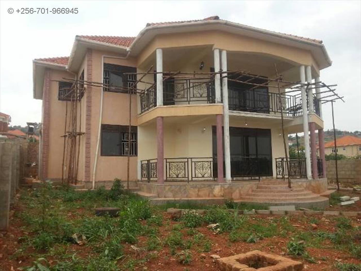 Mansion for sale in Akright Wakiso