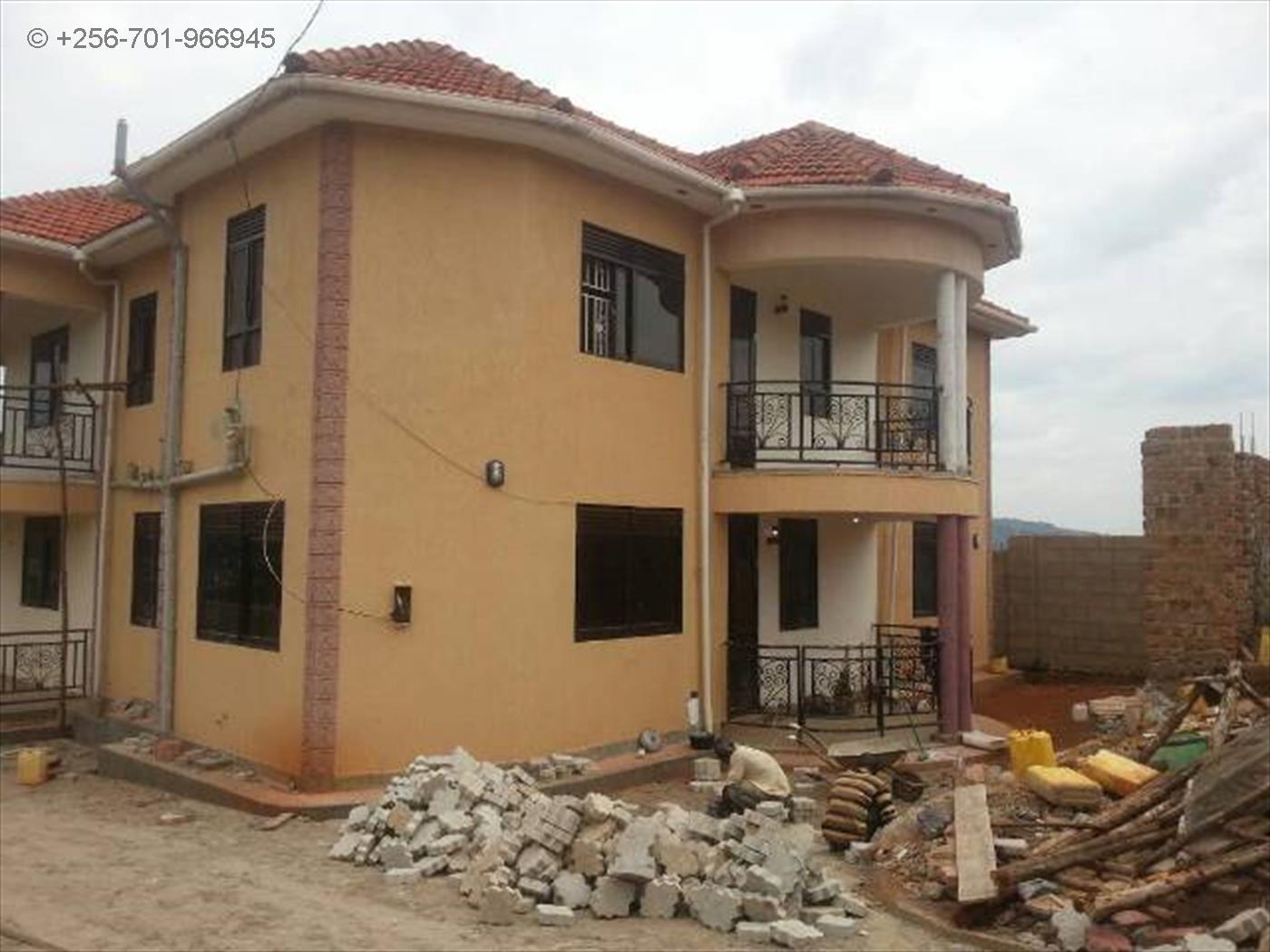 Mansion for sale in Akright Wakiso