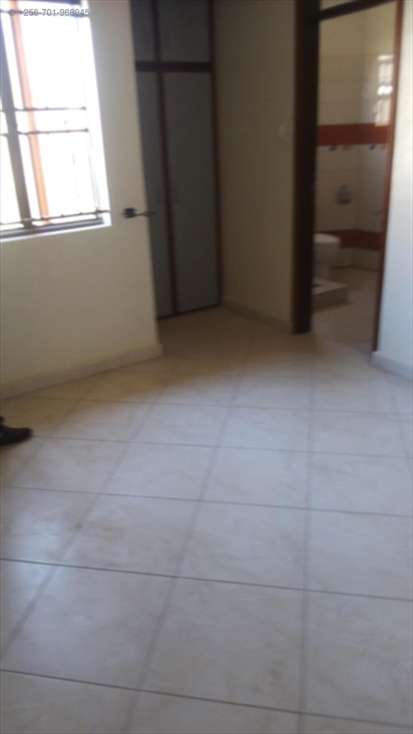 Duplex for rent in Kiwaatule Wakiso