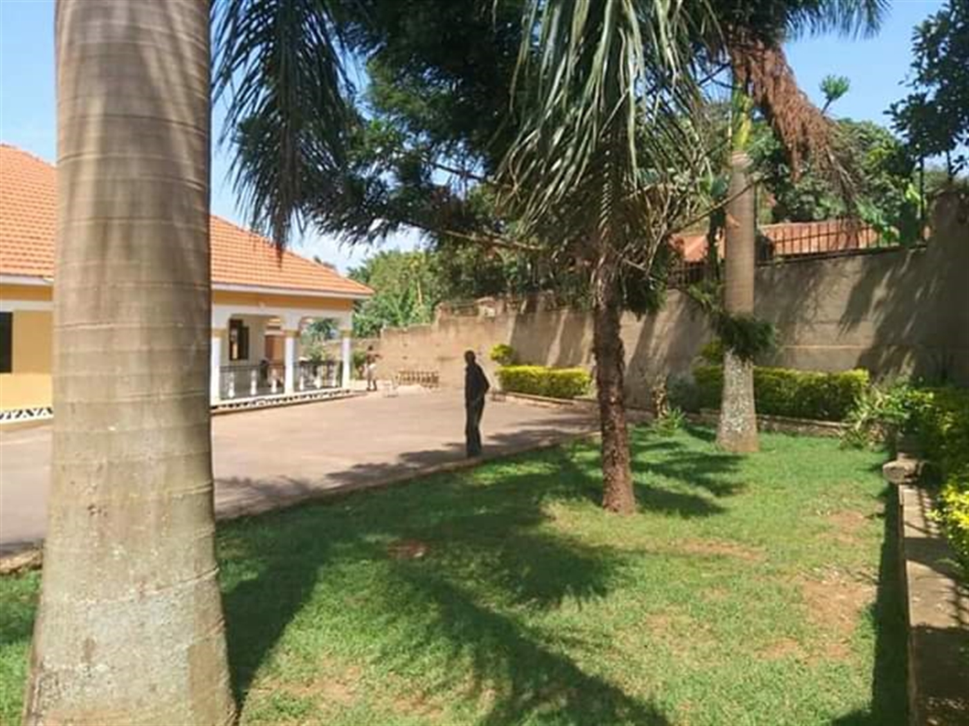 Bungalow for sale in Munyonyo Kampala