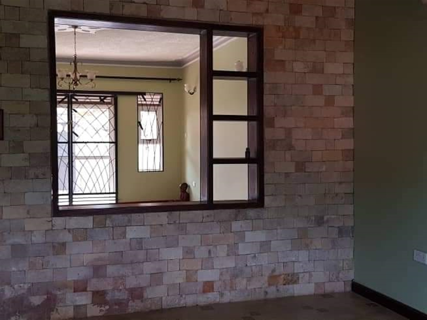 Bungalow for rent in Kira Wakiso