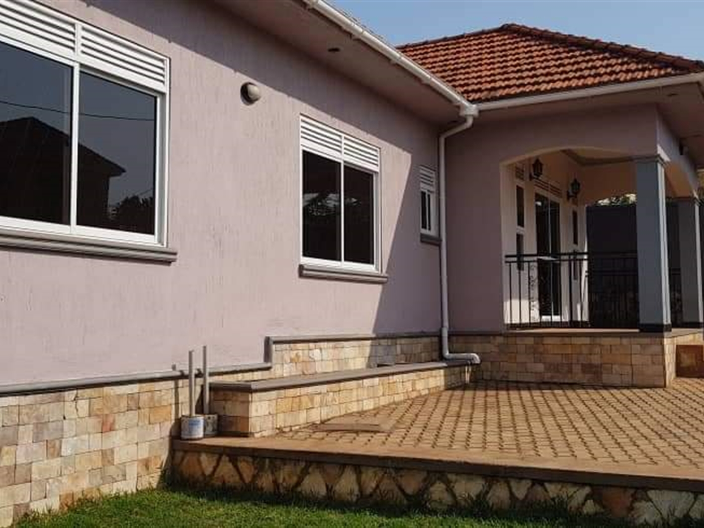 Bungalow for rent in Kira Wakiso