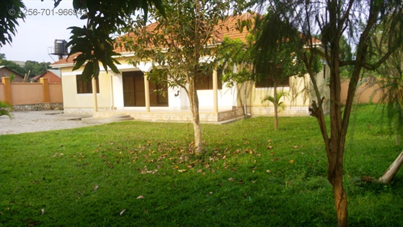 Bungalow for sale in Muyenga Kampala