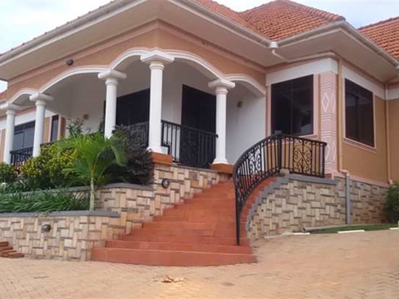 Bungalow for sale in Seguku Wakiso