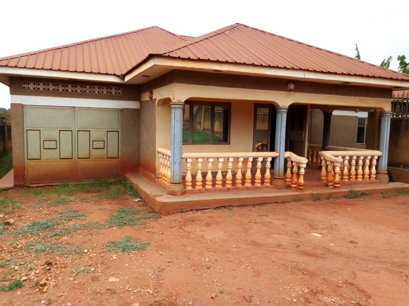 Bungalow for sale in Kitende Wakiso