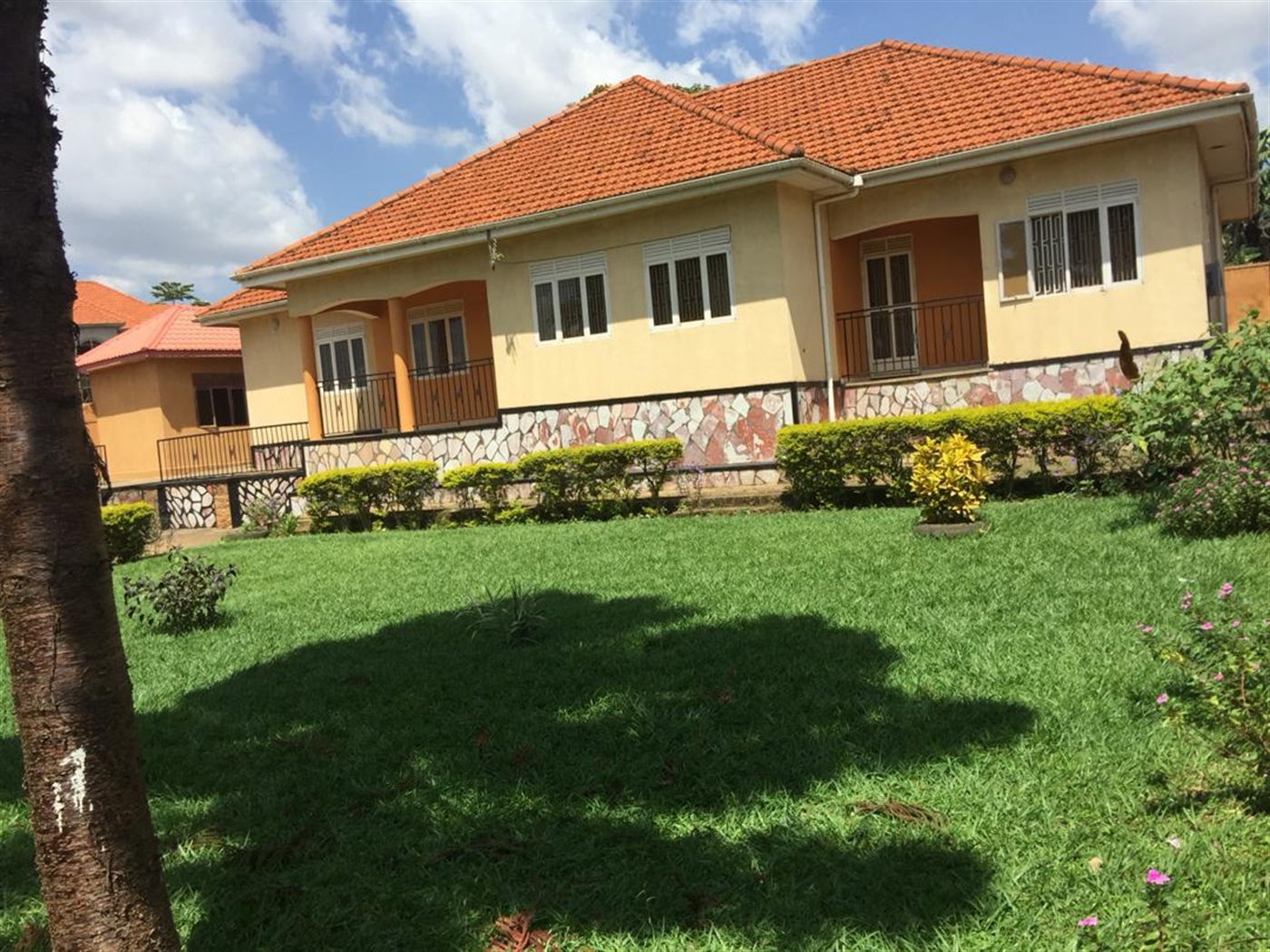 Bungalow for sale in Namugongo Wakiso