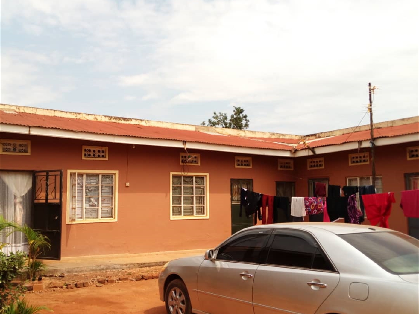 Bungalow for rent in Makindye Kampala