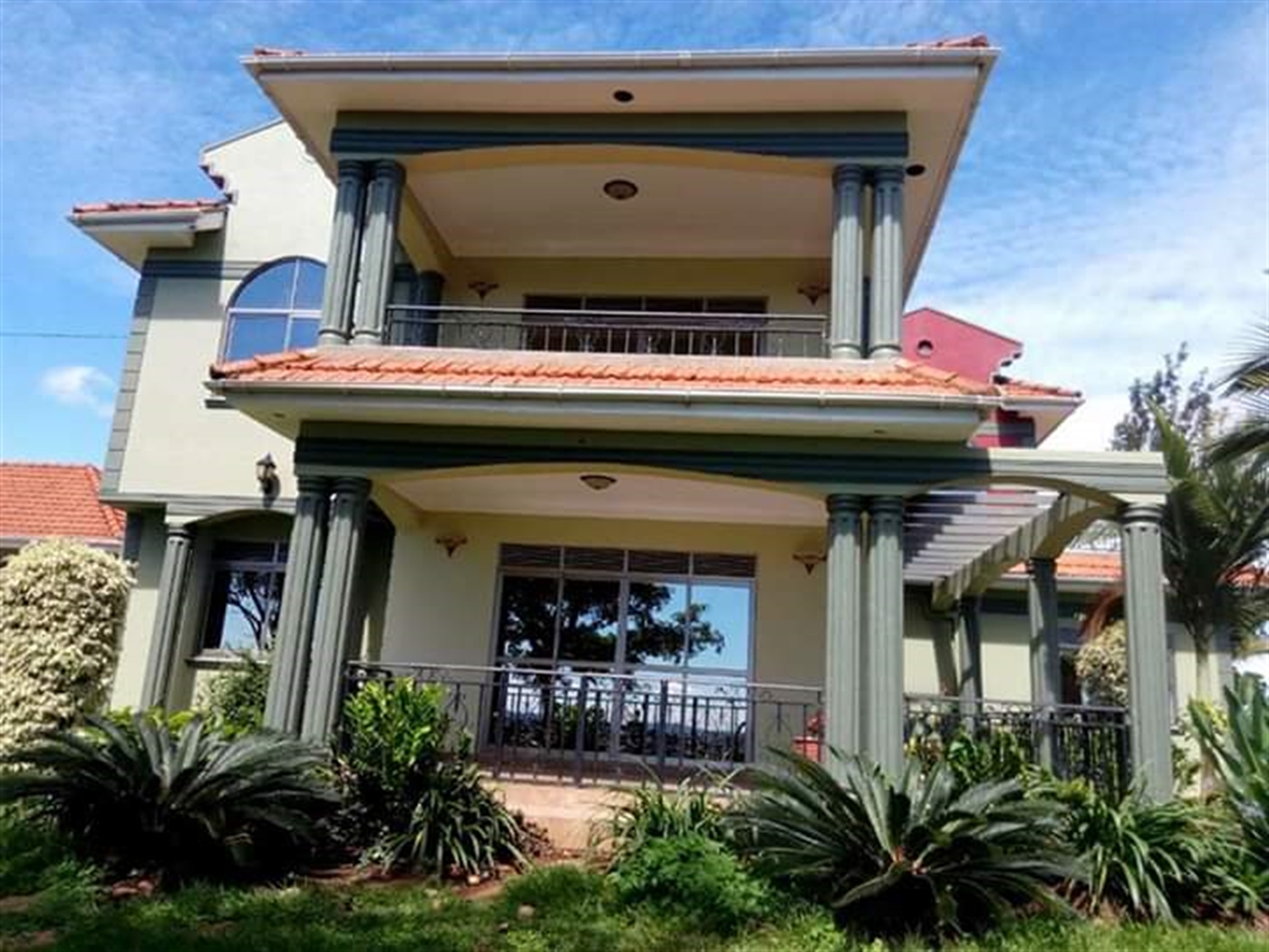 Mansion for sale in Nalumunye Wakiso