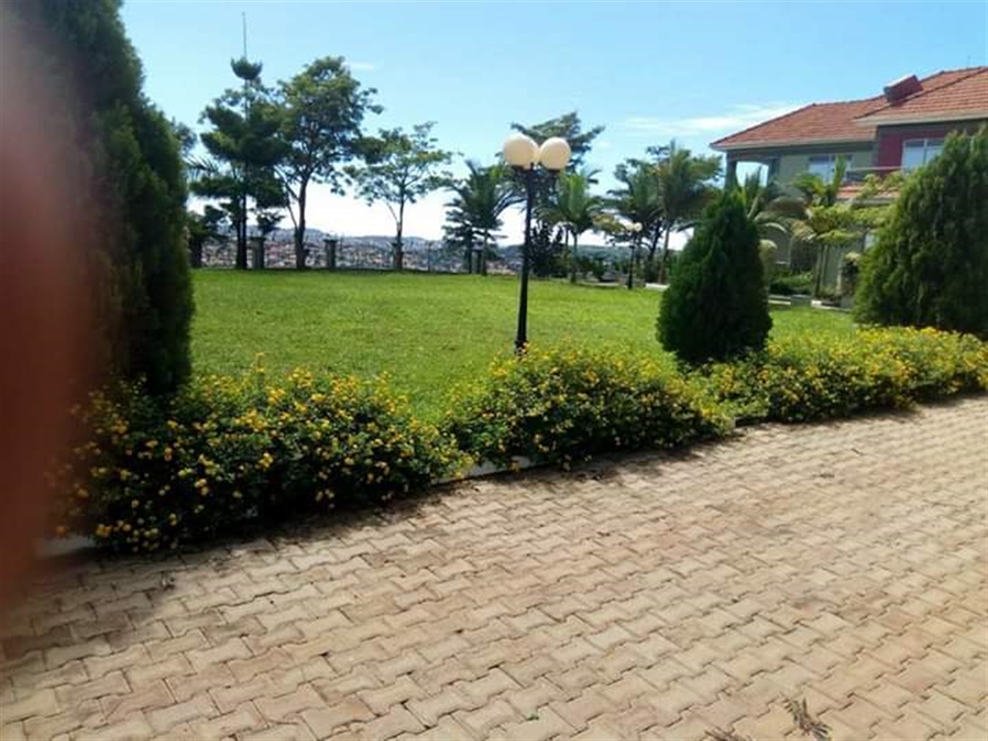 Mansion for sale in Nalumunye Wakiso