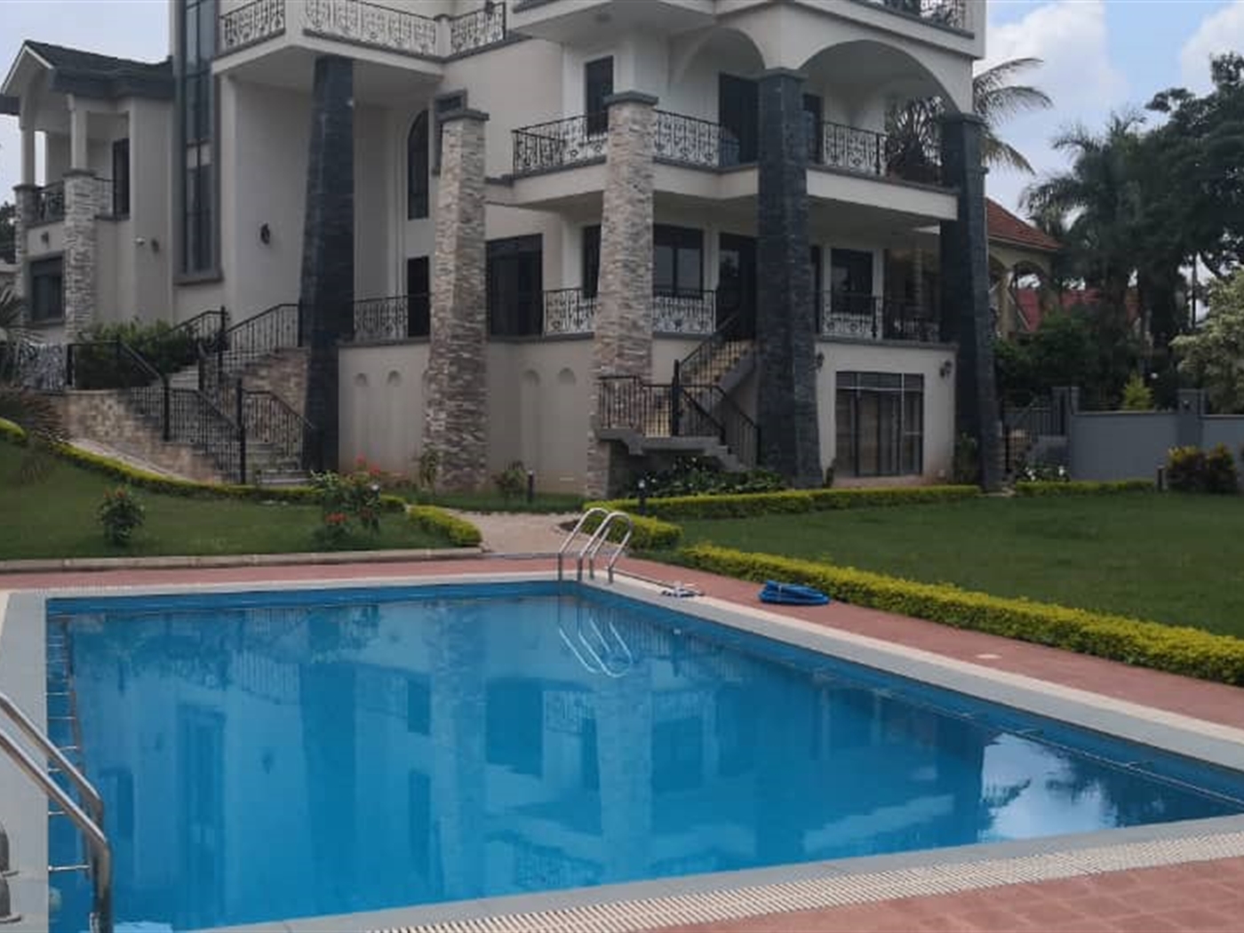 Storeyed house for sale in Bbunga Kampala