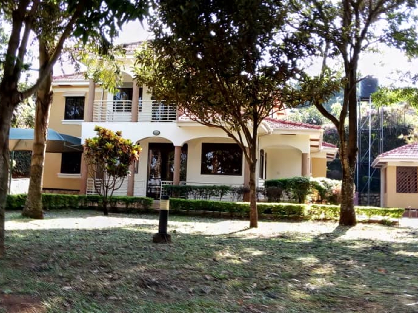 Mansion for rent in Lubowa Wakiso