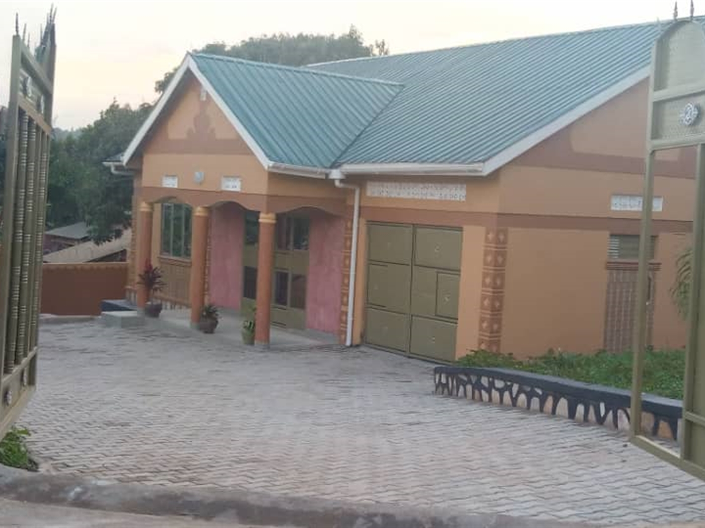 Bungalow for sale in Kyebando Wakiso