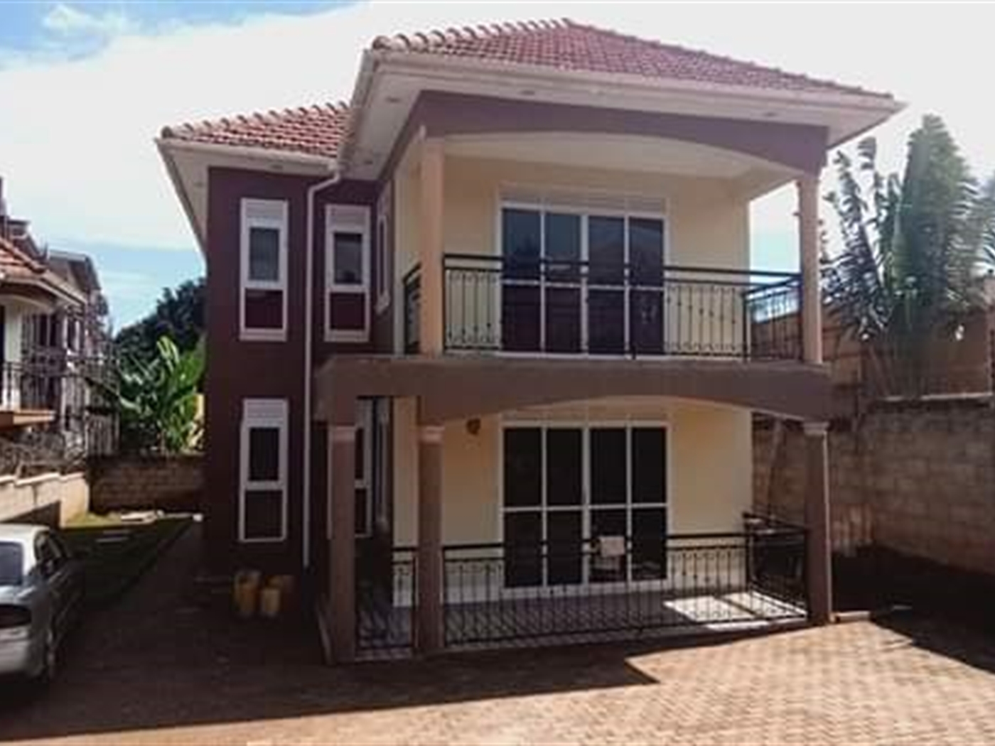 Storeyed house for sale in Naalya Wakiso