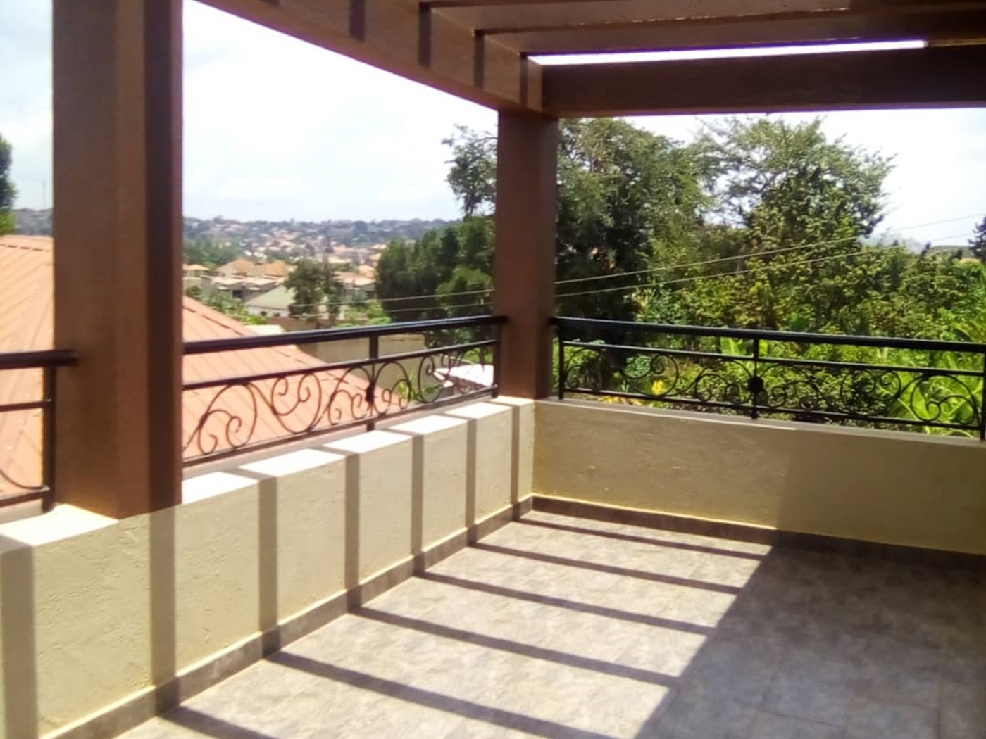 Mansion for sale in Kyanja Wakiso