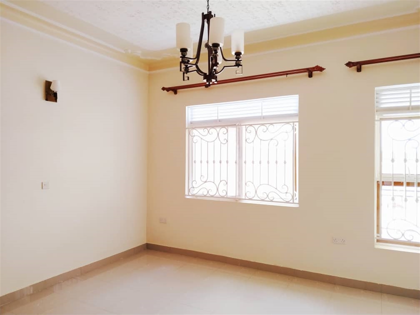 Storeyed house for sale in Namugongo Wakiso