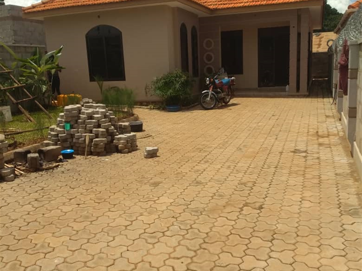 Bungalow for sale in Kira Wakiso