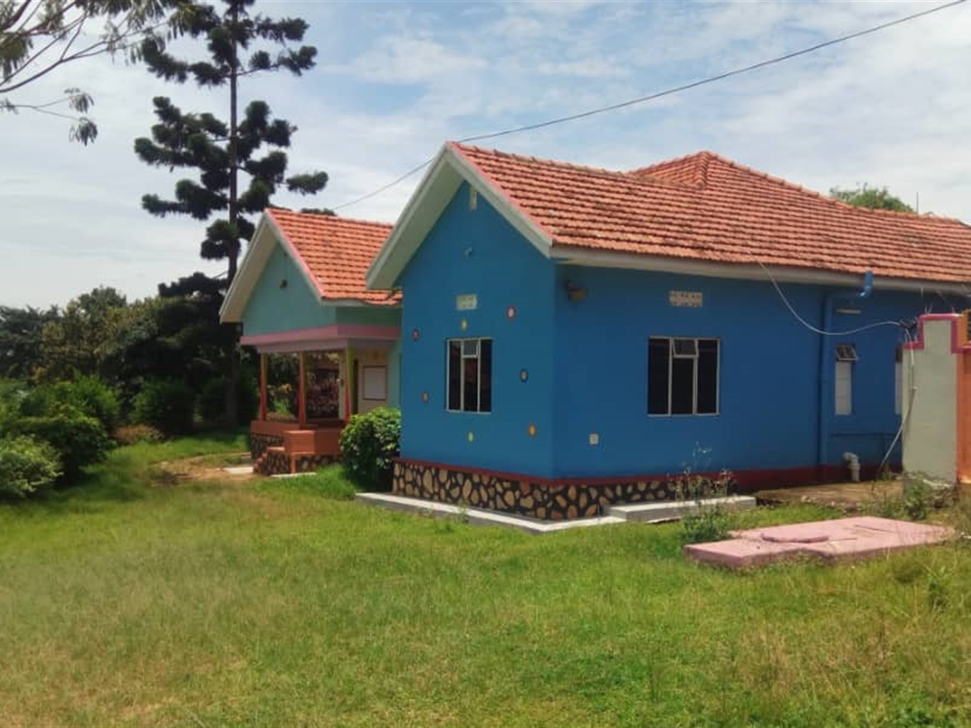 Bungalow for sale in Munyonyo Kampala