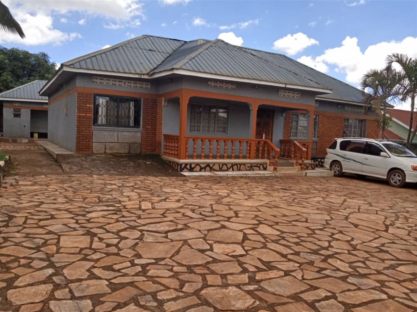 Bungalow for sale in Kiwaatule Wakiso