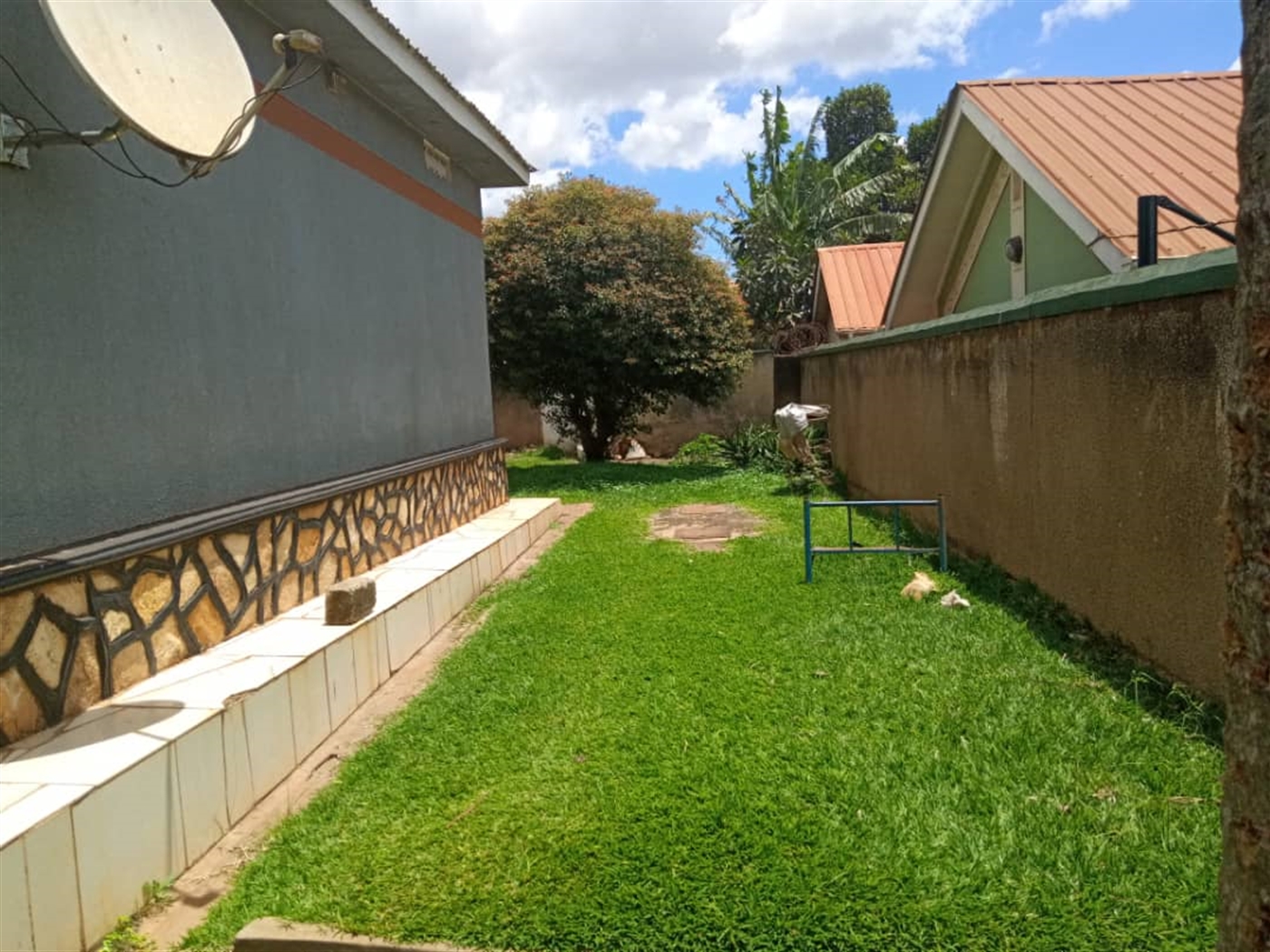 Bungalow for sale in Kiwaatule Wakiso