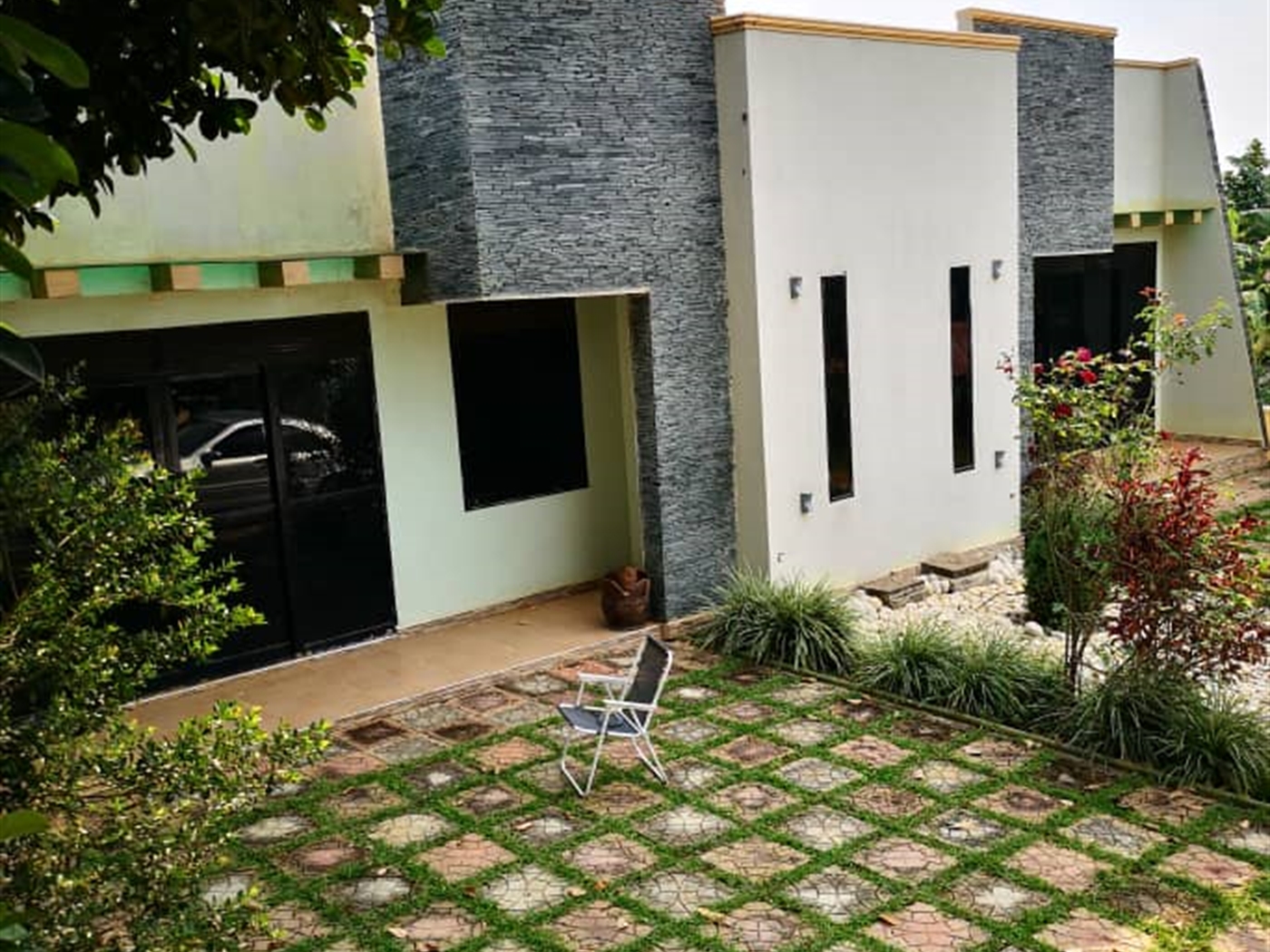 Bungalow for sale in Subbi Mukono