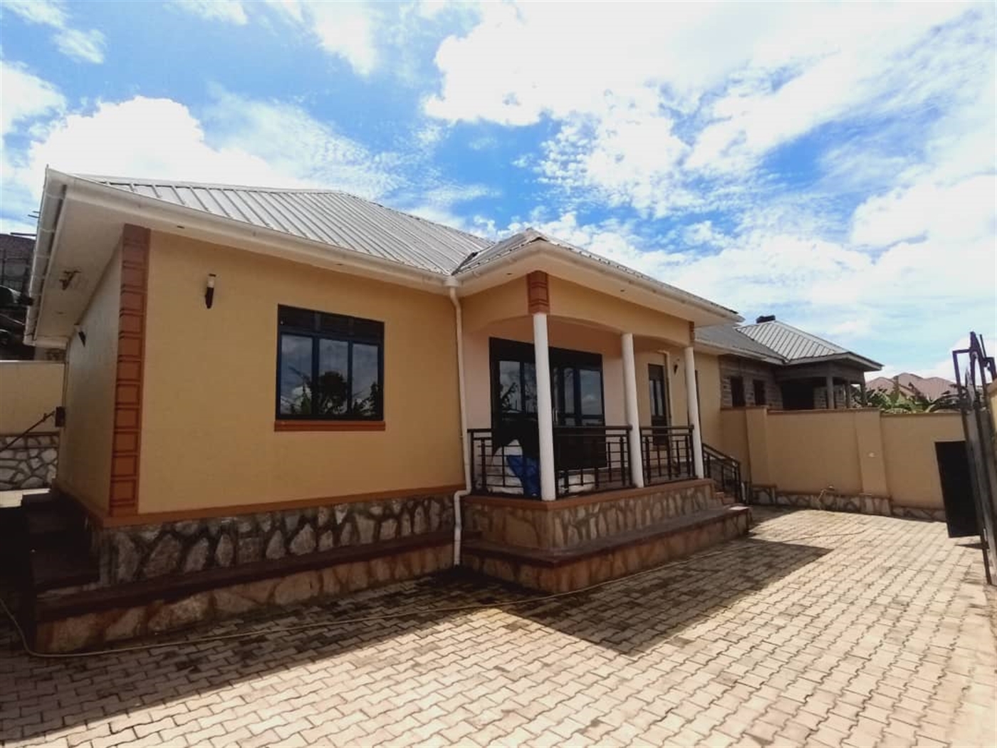 Bungalow for sale in Kira Wakiso