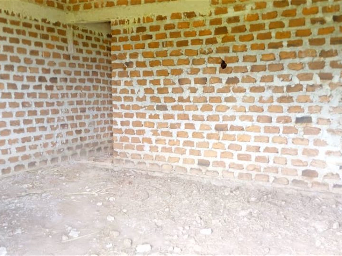 Town House for sale in Busukuma Wakiso