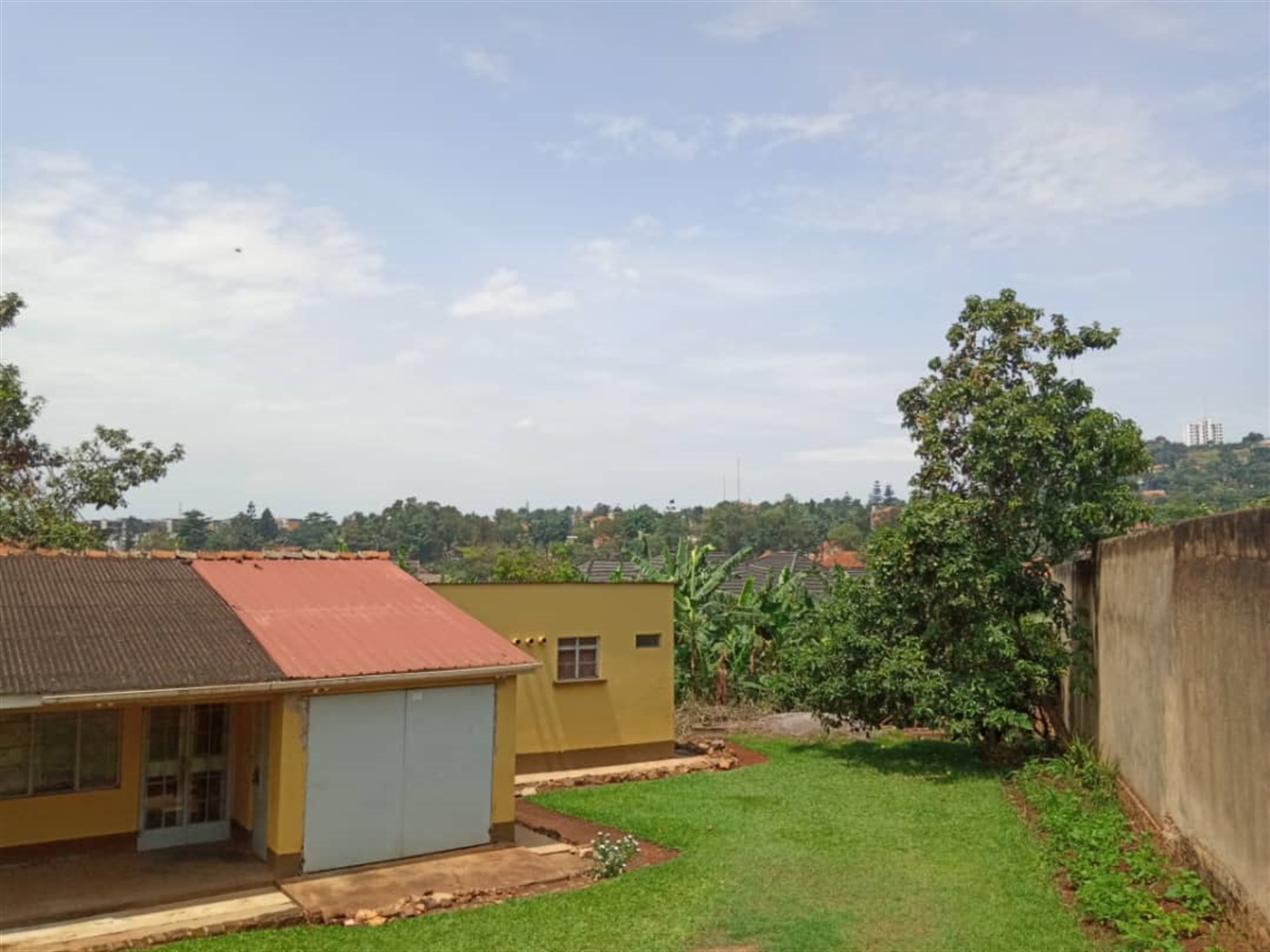 Storeyed house for sale in Ntinda Wakiso