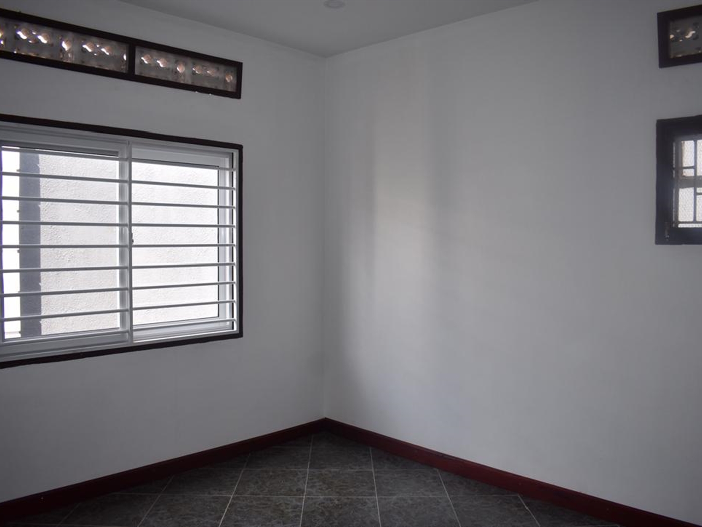 Town House for rent in Namuwongo Wakiso