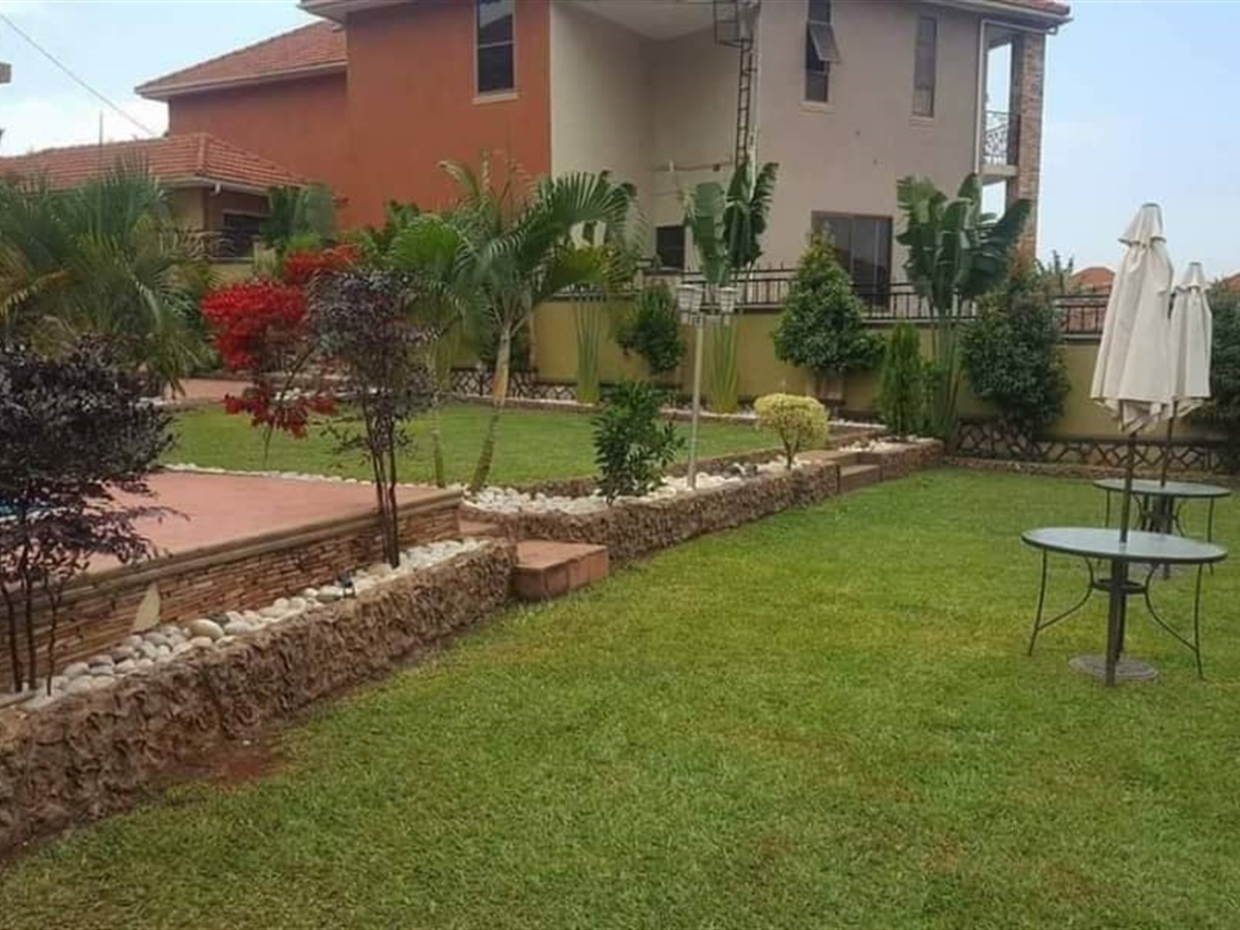 Town House for sale in Naalya Wakiso