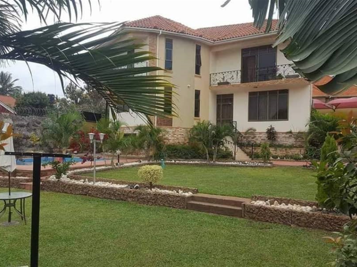 Town House for sale in Naalya Wakiso