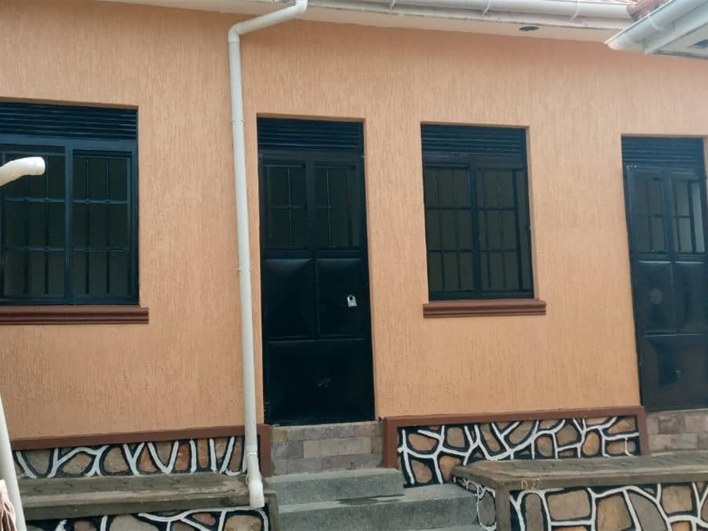 Bungalow for sale in Kitende Wakiso