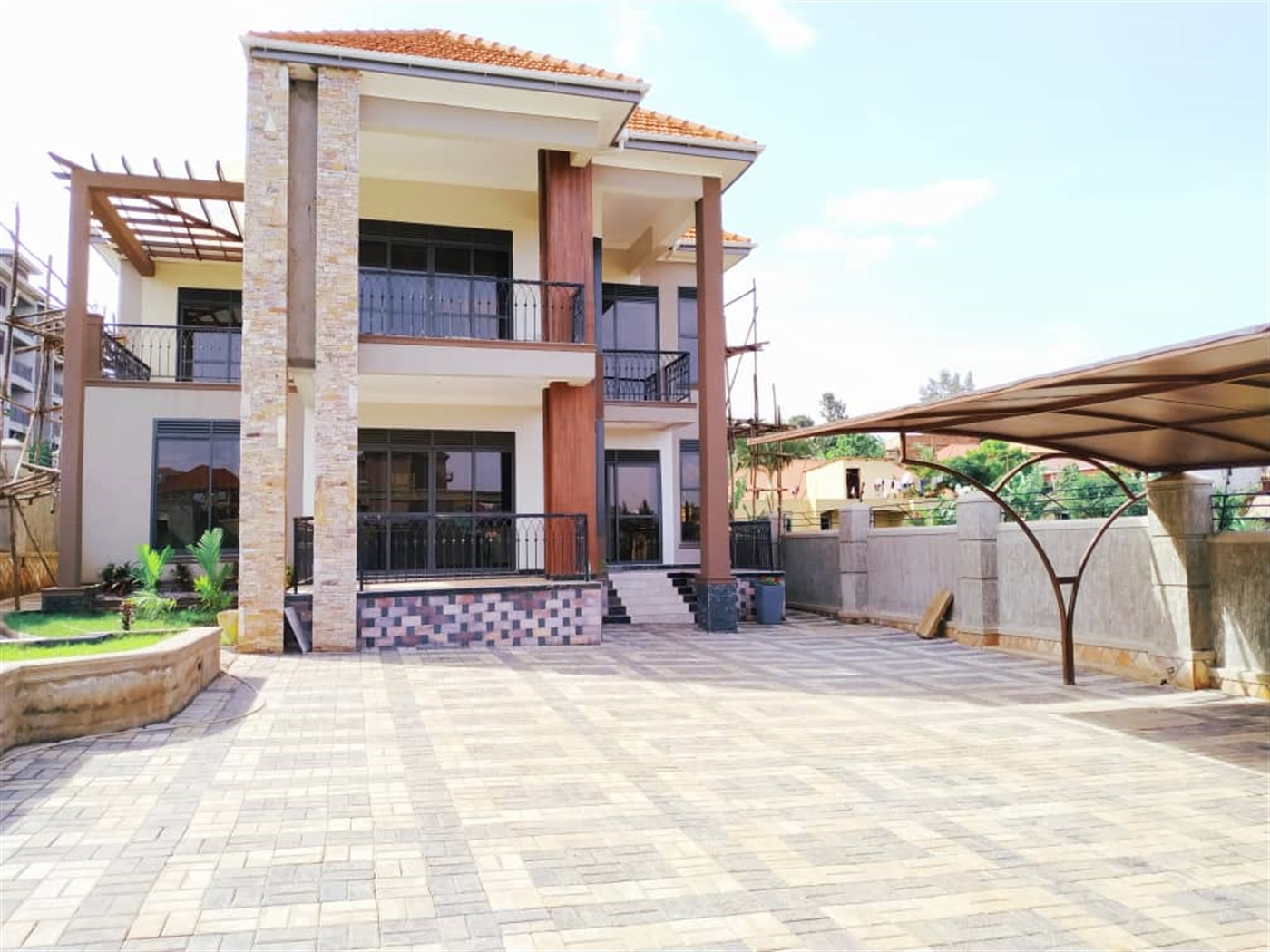 Mansion for sale in Kyanja Wakiso